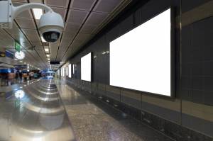 Caméra de surveillance dans les transports en commun pour protéger les utilisateurs